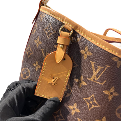 LOUIS VUITTON Hobo Bag