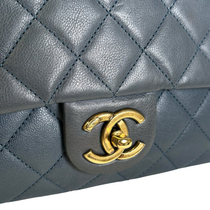 Used CHANEL Quilted Caviar Classic Flap Chain Shoulder Bag Grey Gold