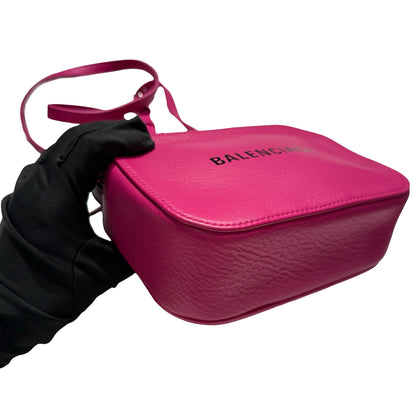 Used BALENCIAGA Leather Logo Print Everyday Camera Bag Camera Bag Pink Black