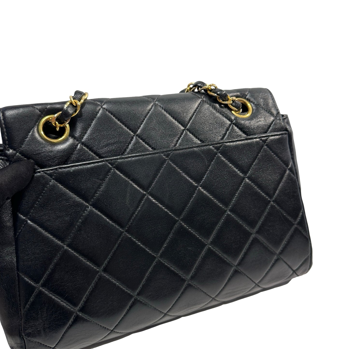 Used CHANEL Quilted Vintage shoulder bag Chain Shoulder Bag Black Gold hardware