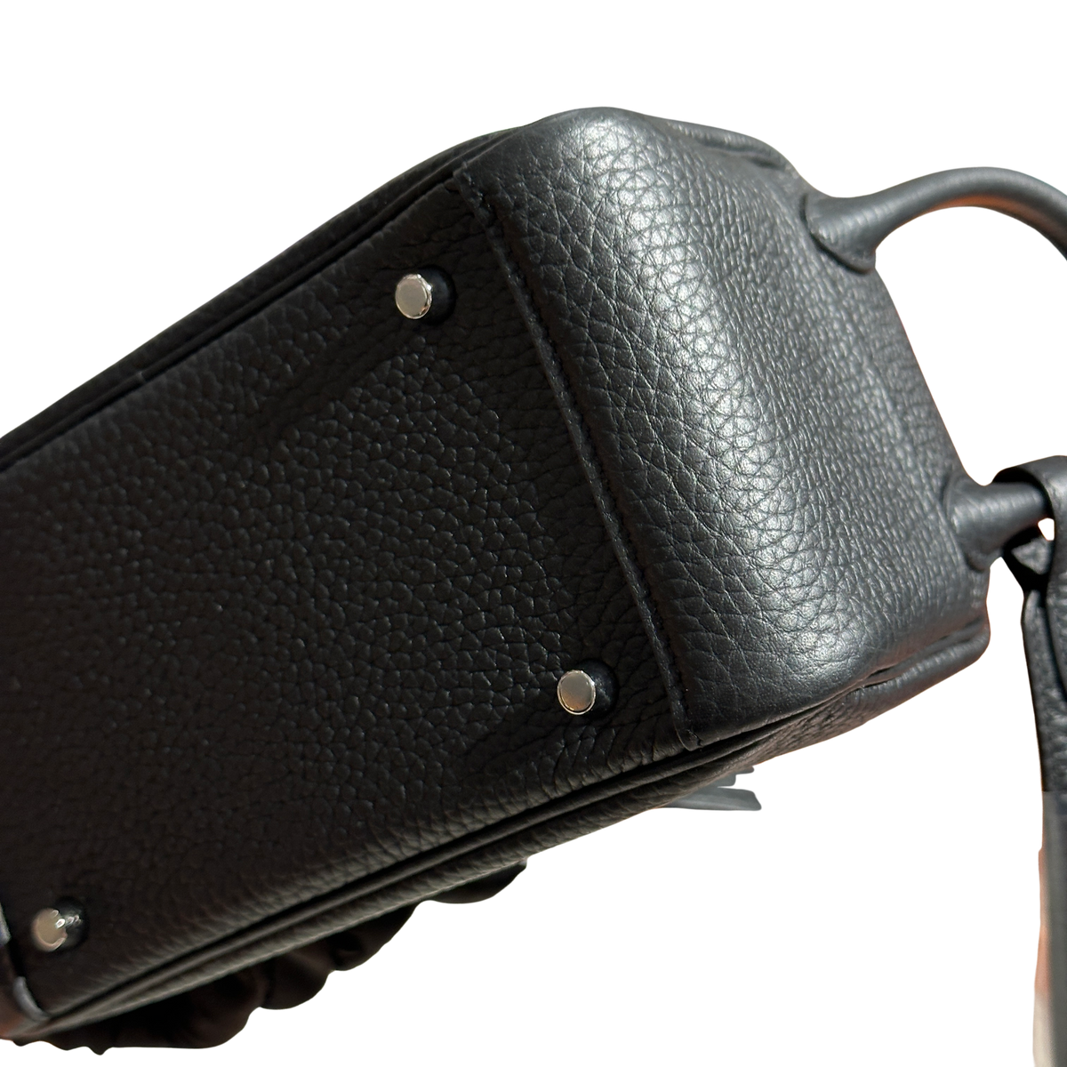 Brand New HERMES Taurillon Clemence Lindy Mini II Handbag Noir Black