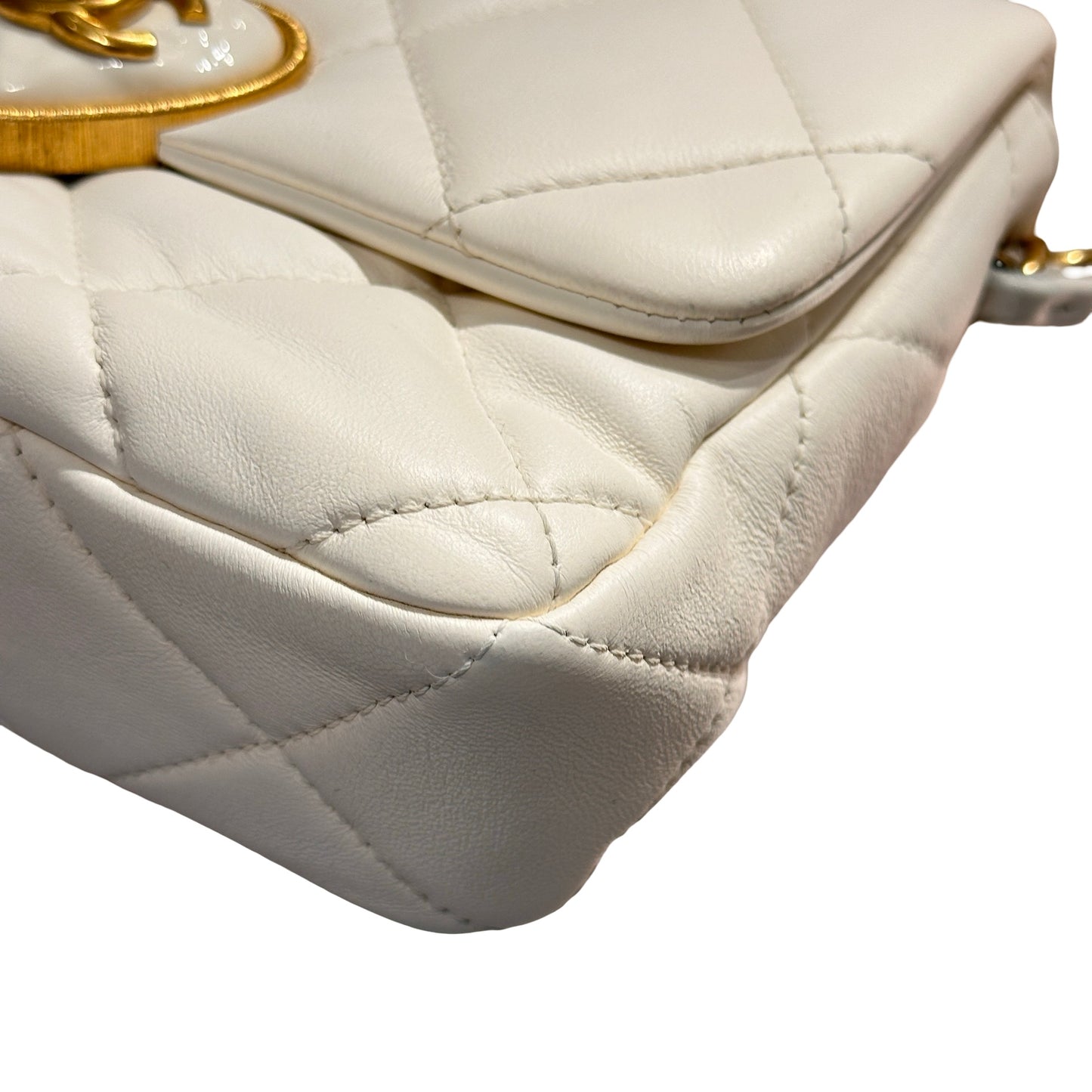 Used CHANEL 23S HEART CLASSIC FLAP Cross Body Bag White GHW