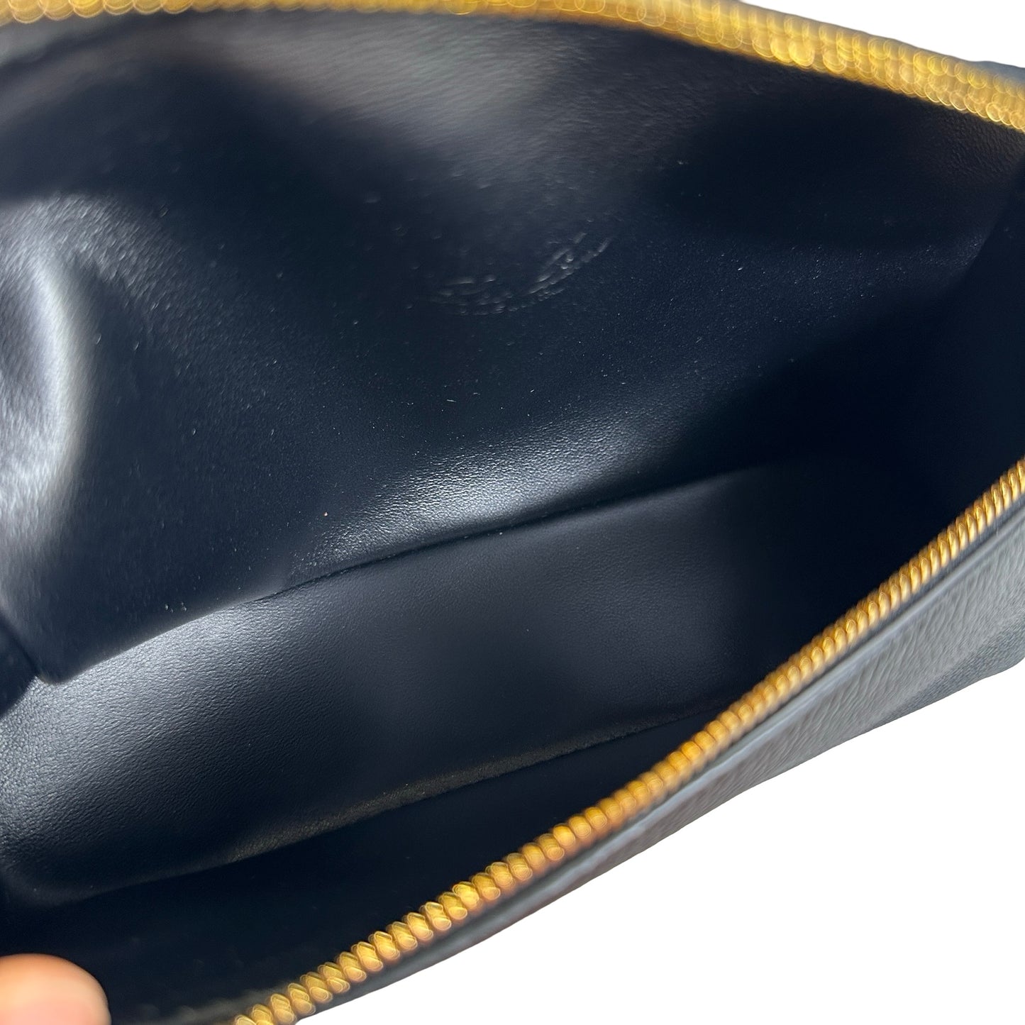 Brand New LORO PIANA Calfskin Leather Extra Pocket L19 Handbag Black，GHW