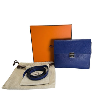 Used HERMES Chevre Clic 16 Crossbody Bag Blue，PHW