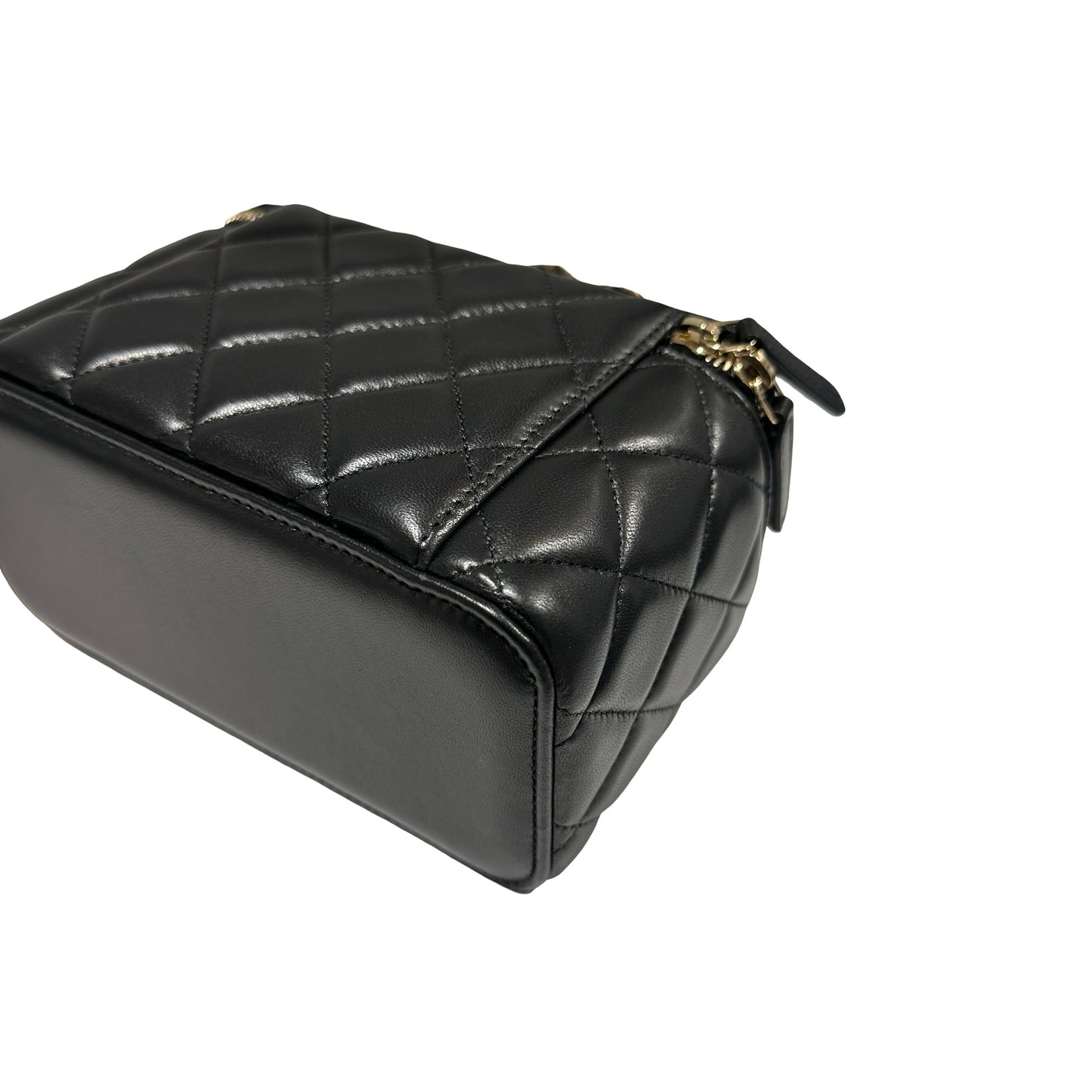 Used CHANEL Matelassé Lambskin Vanity Case Vanity case Black Gold