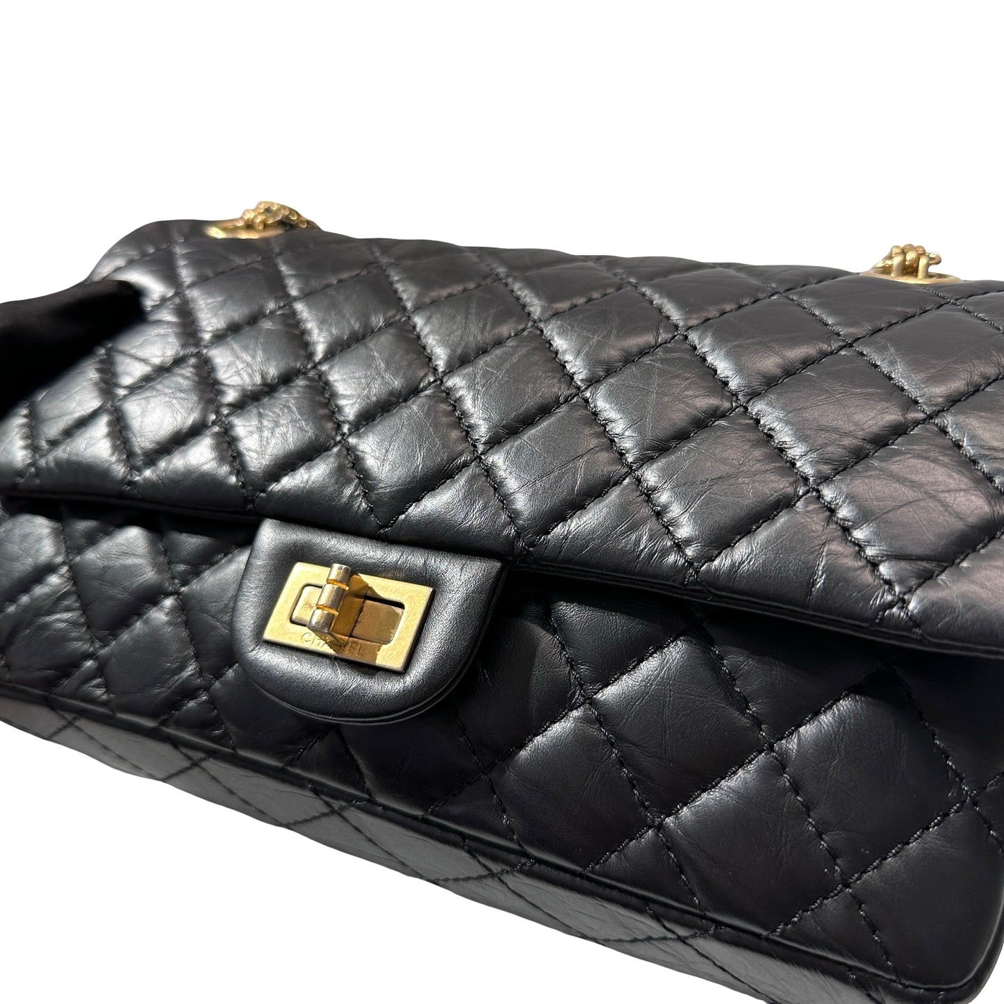 CHANEL Chain Shoulder Bag