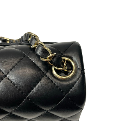 CHANEL Chain Shoulder Bag