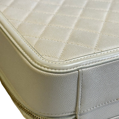Used CHANEL Quilted Caviar Vanity Case Vanity case White
