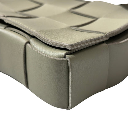 Used BOTTEGA VENETA Intrecciato Leather Cassette Shoulder Bag Green