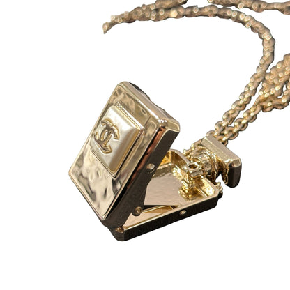 Used Chanel Yellow Gold Necklace Gold