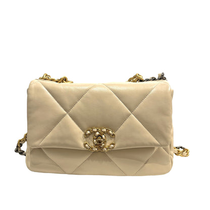 Used CHANEL Lambskin Quilted Chanel 19 Chain Shoulder Bag Cream White GHW