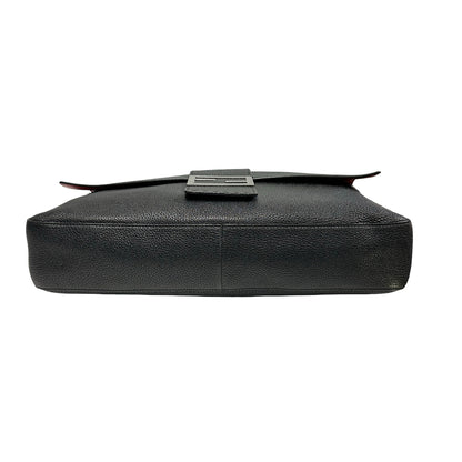Used FENDI Calfskin Leather Baguette messenger Messenger Bag PHW Black