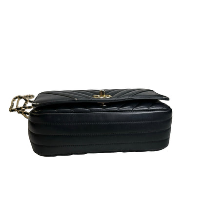 Used CHANEL Chevron Leather Chevron Flap Bag Chain Shoulder Bag Black Gold