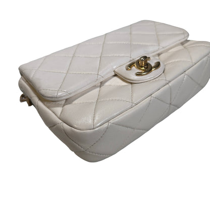 Used CHANEL Quilted Classic Flap Chain Shoulder Bag White