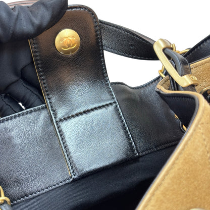 Used CHANEL Hobo 飯盒包 Shoulder Bag Beige Black GHW