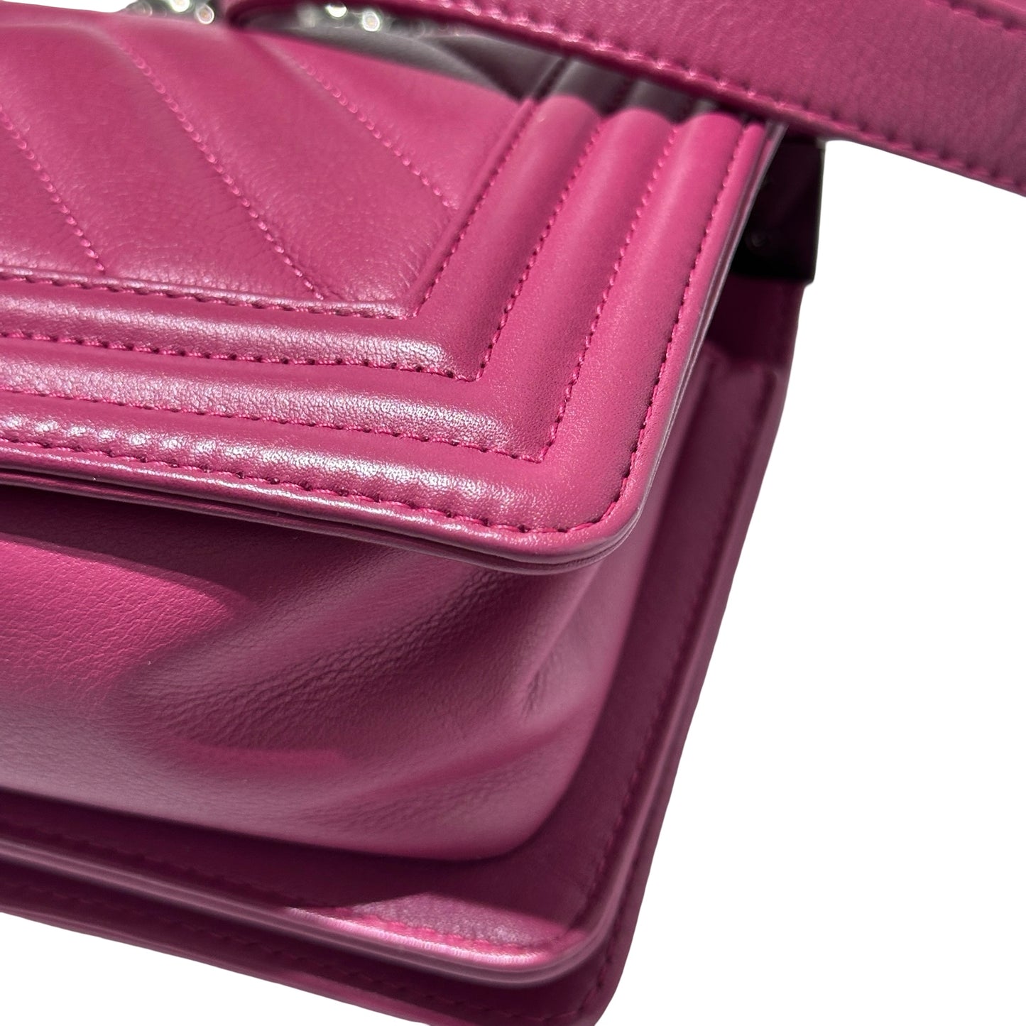 Used CHANEL Boy 20cm Cross Body Bag Red PHW