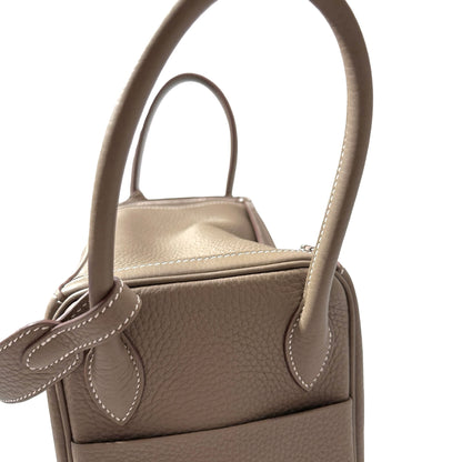 New HERMÈS Clemence leather Lindy 26 Shoulder Bag Etoupe PHW