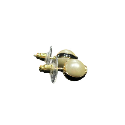 CHANEL Earrings Gold