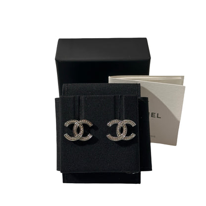 Used CHANEL Yellow Gold Earrings PHW