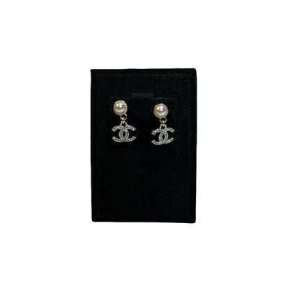 Brand New CHANEL Pearl Rhinestone CC Logo CC Earrings Earrings Gold Silver Pearl