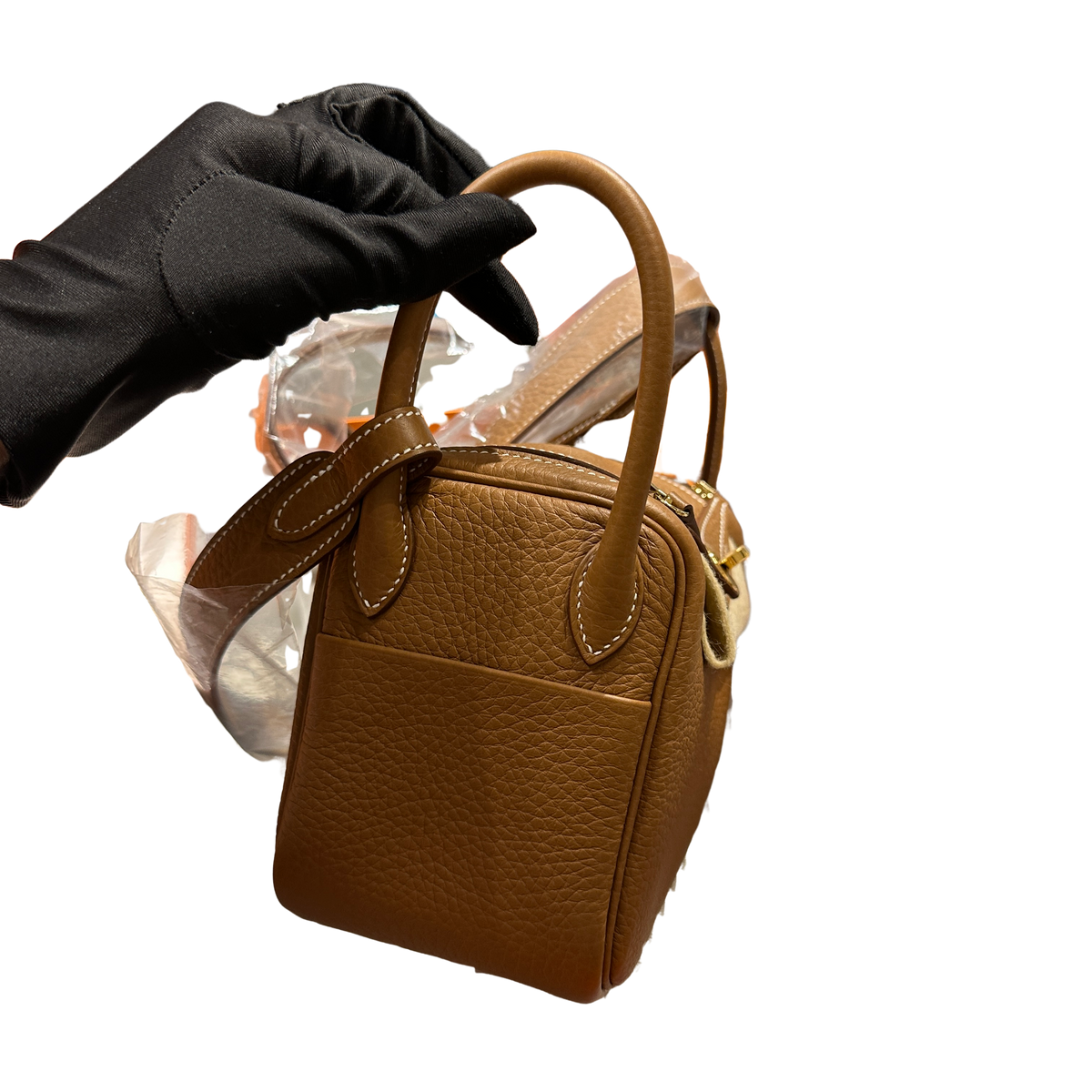 Brand New HERMES Taurillon Clemence Lindy Mini II Shoulder Bag Gold