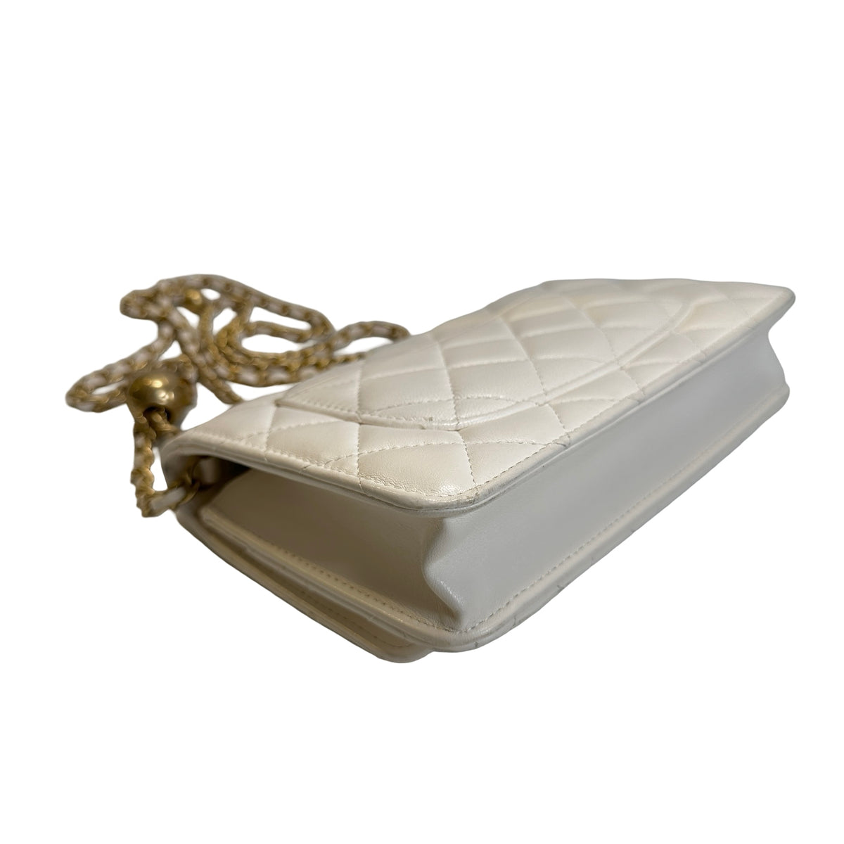 Used CHANEL Quilted Lambskin Wallet on chain Wallet on chain White Gold