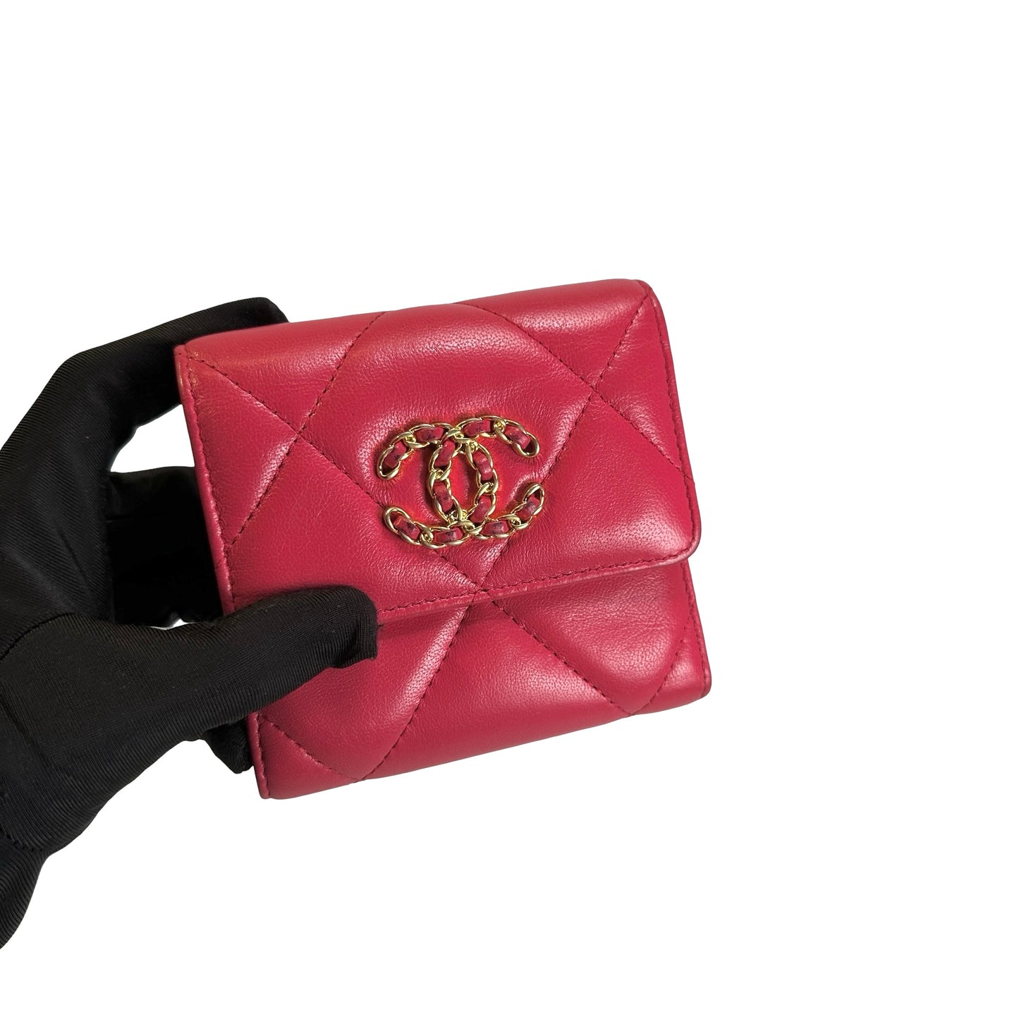 Used CHANEL Quilted Lambskin 19 wallet Wallet Red Gold