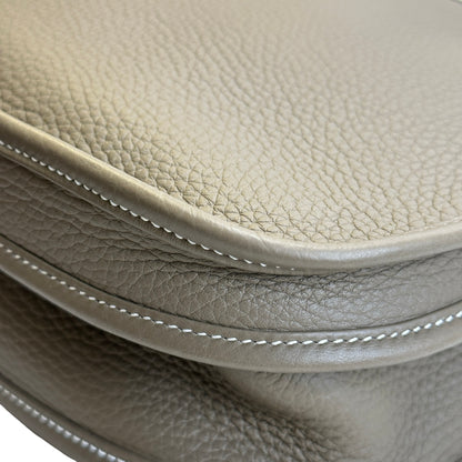 Brand New HERMES Leather Evelyne 33 Crossbody Bag Etoupe GHW
