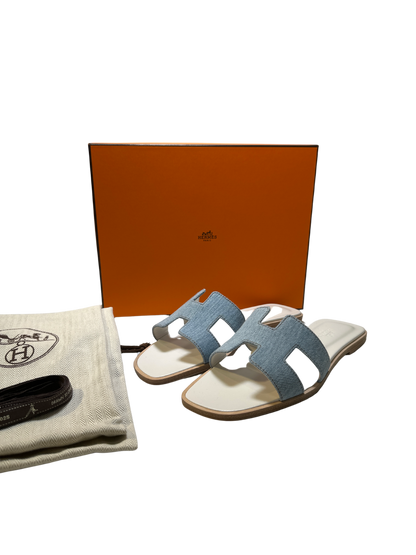 Unused HERMÈS Calfskin Leather Shoes Denim White