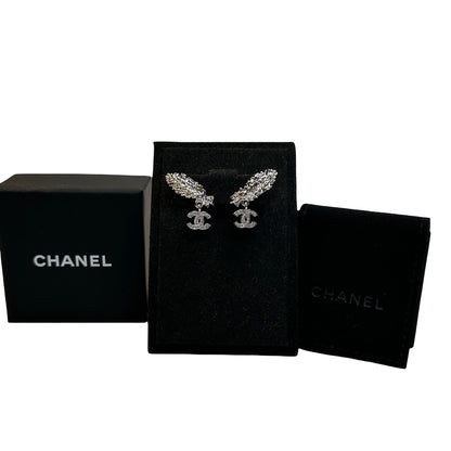 Brand New CHANEL Rhinestone CC Logo Leaf Earrings Earrings Sliver
