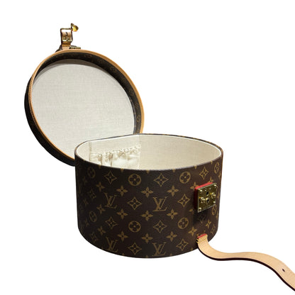 Used LOUIS VUITTON Monogram Canvas Boite Chapeau 30 Trunk Brown