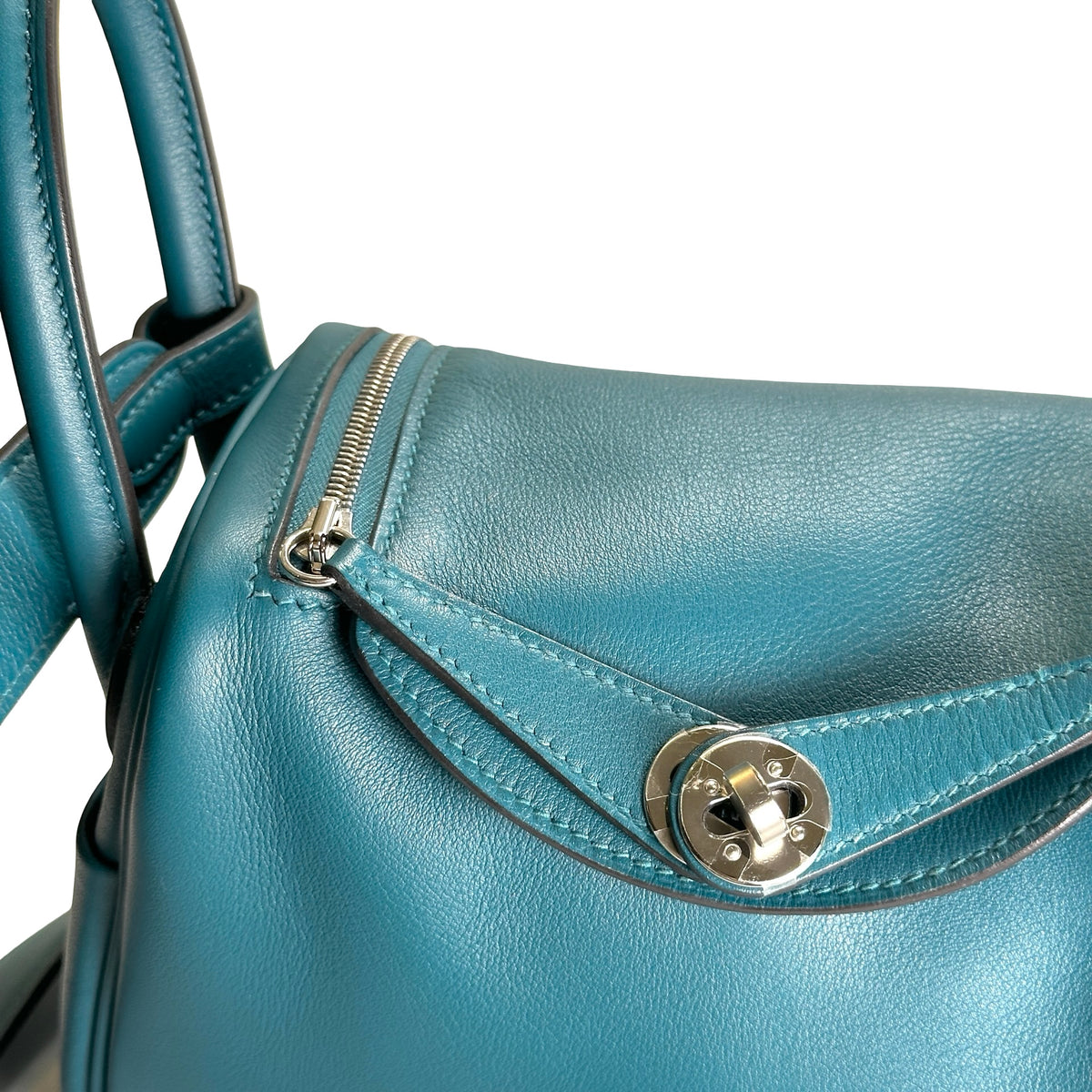 Used HERMES Leather Lindy Handbag Green