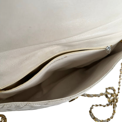 Used CHANEL Quilted Leather Quilted Flap Bag Handbags White GHW