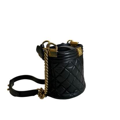Used CHANEL Quilted Leather Boy Chanel Bucket Bag Bucket Bag Black，GHW