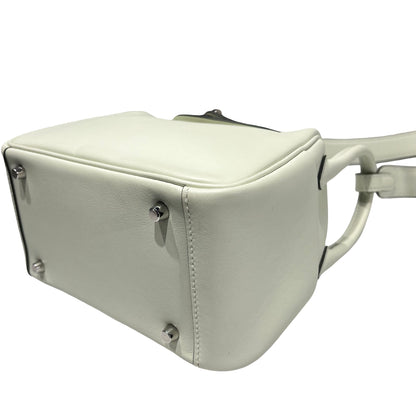 Unused HERMÈS Calfskin Leather Mini Lindy swift Shoulder Bag PHW Mint green