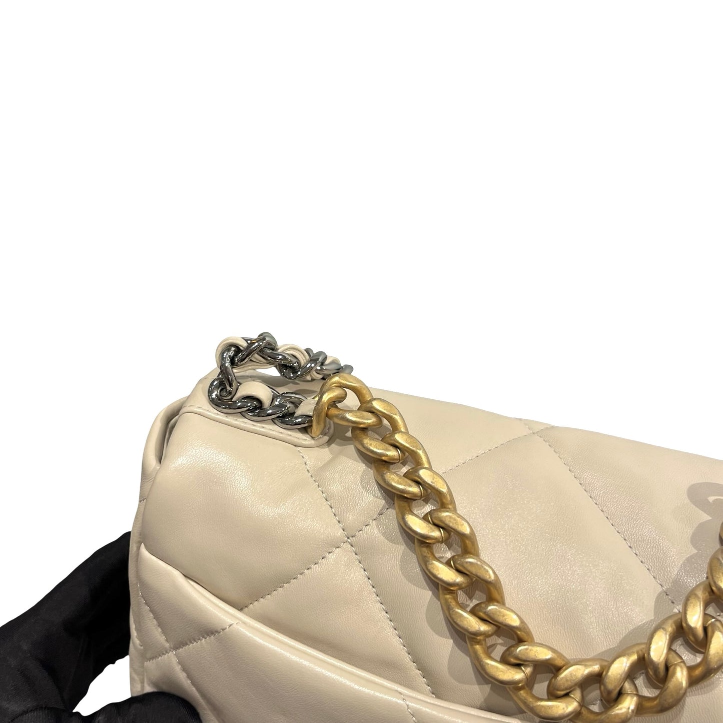 Used CHANEL Lambskin Quilted Chanel 19 Chain Shoulder Bag Cream White GHW