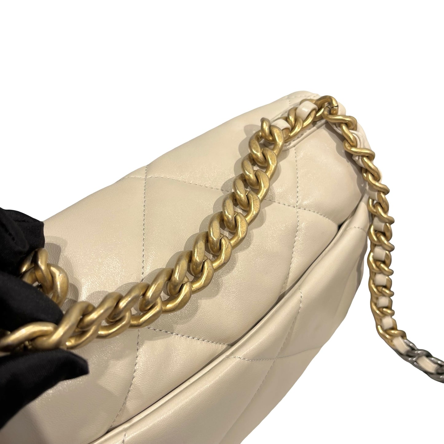 Used CHANEL Lambskin Quilted Chanel 19 Chain Shoulder Bag Cream White GHW