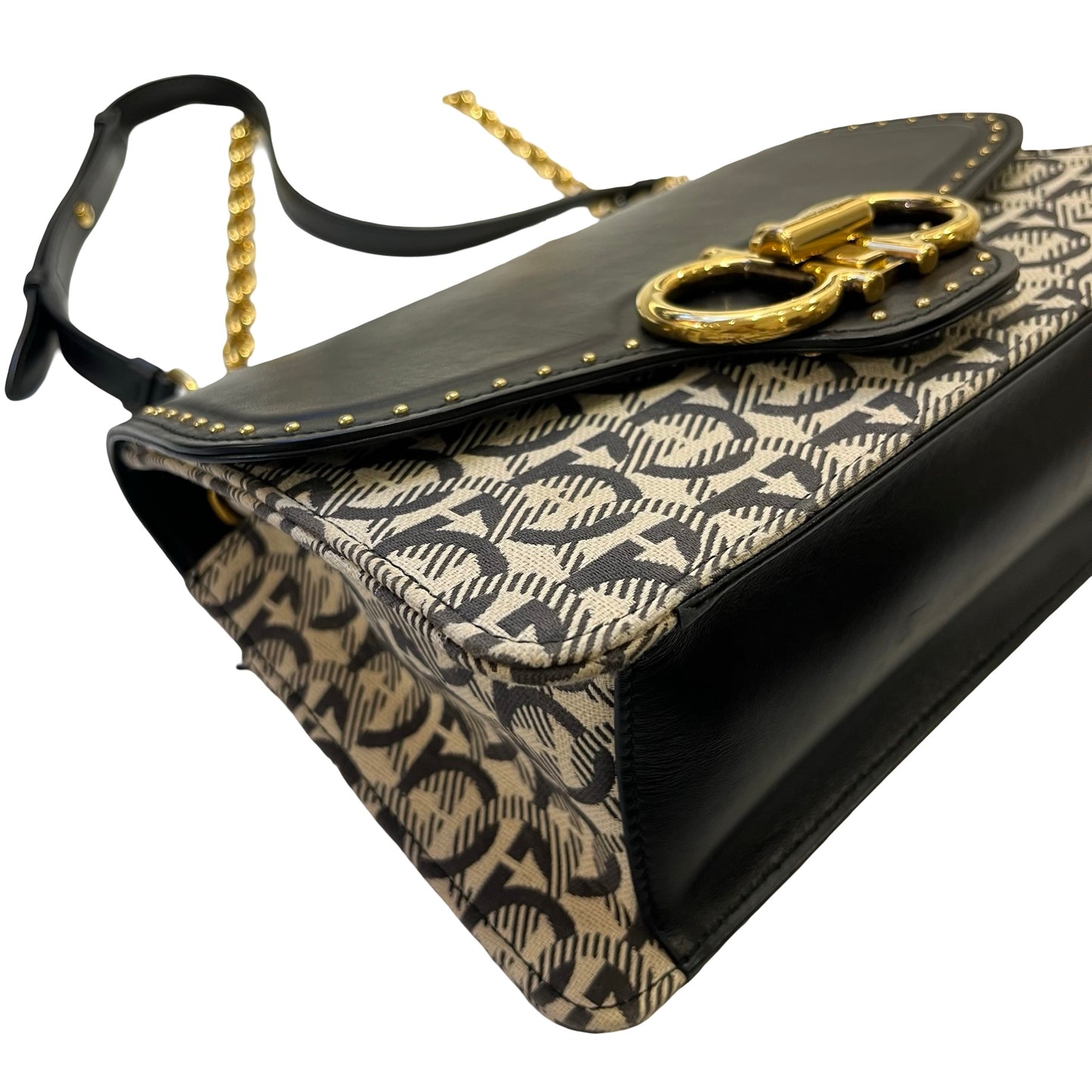 Used FERRAGAMO Chain Shoulder Shoulder Bag Black GHW Beige