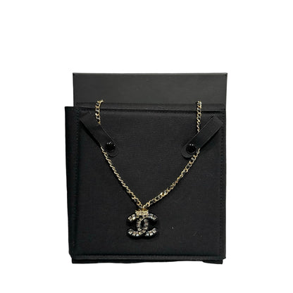 Unused CHANEL Neeklace White GHW