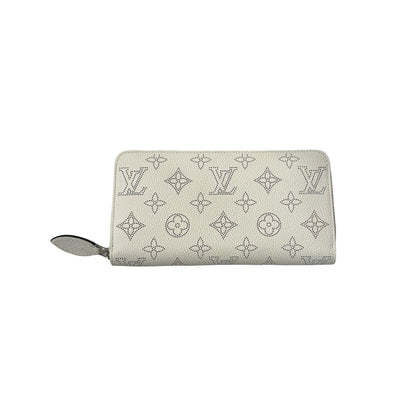 Used LOUIS VUITTON Mahina perforated calf leather Long wallet Wallet White PHW
