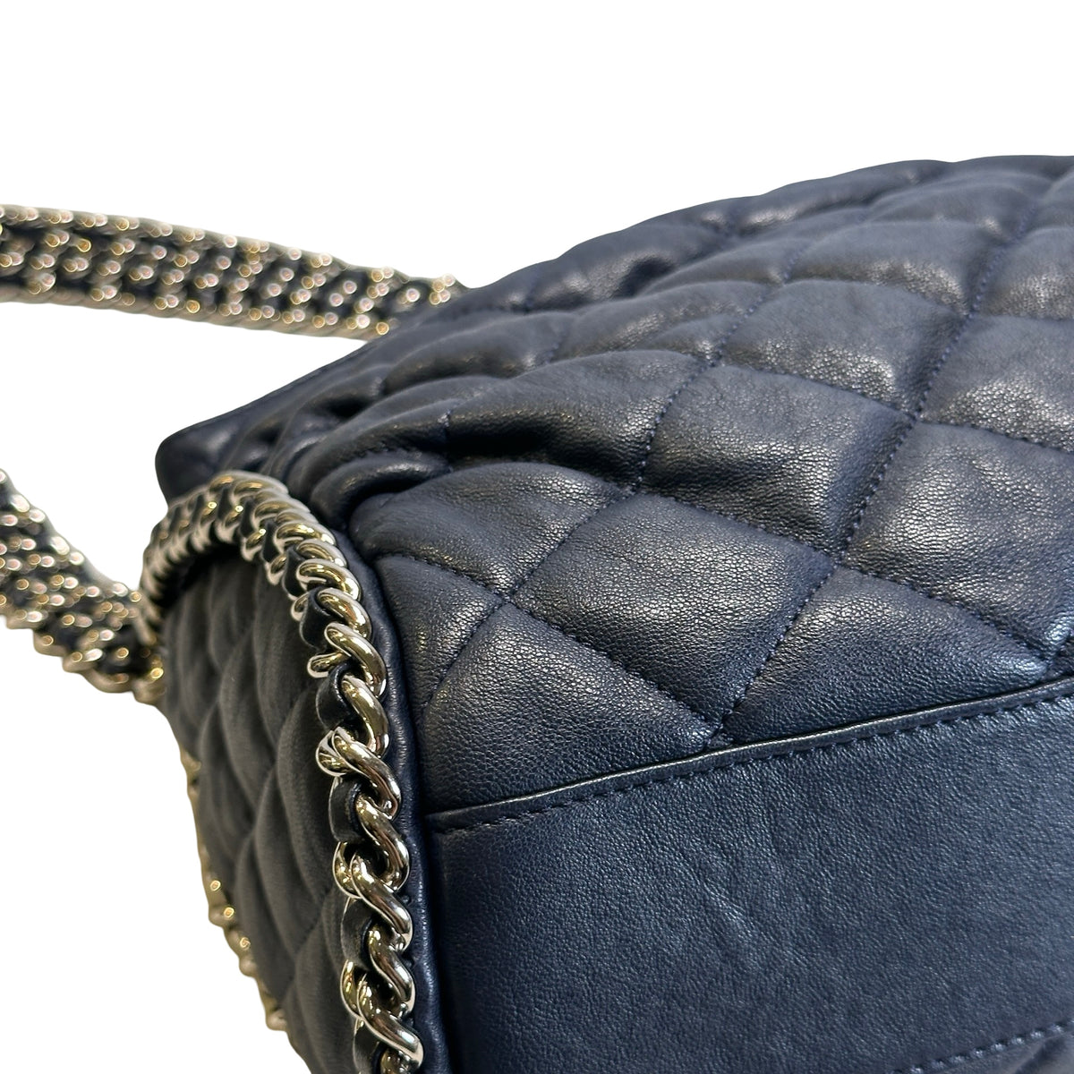 Used CHANEL Quilted Leather Quilted Shoulder Bag Chain Shoulder Bag Navy Blue Silver Hardware