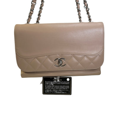 Used CHANEL Quilted Trapeze Flap Bag Chain Shoulder Bag Beige PHW