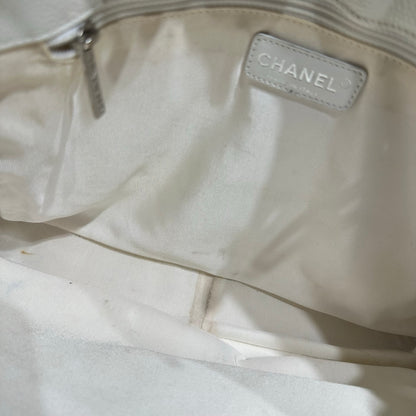 Used Chanel Calfskin Leather GST Shoulder Bag White
