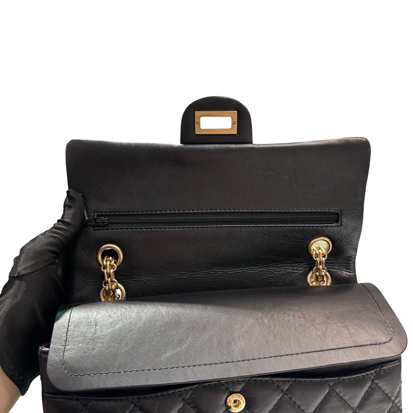 CHANEL Chain Shoulder Bag