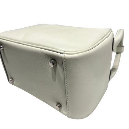 Unused HERMÈS Calfskin Leather Mini Lindy swift Shoulder Bag PHW Mint green