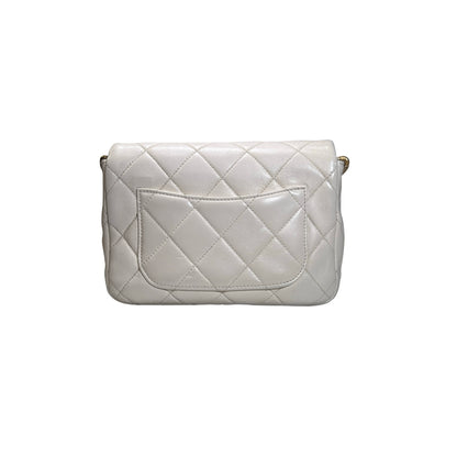 Used CHANEL Quilted Classic Flap Chain Shoulder Bag White