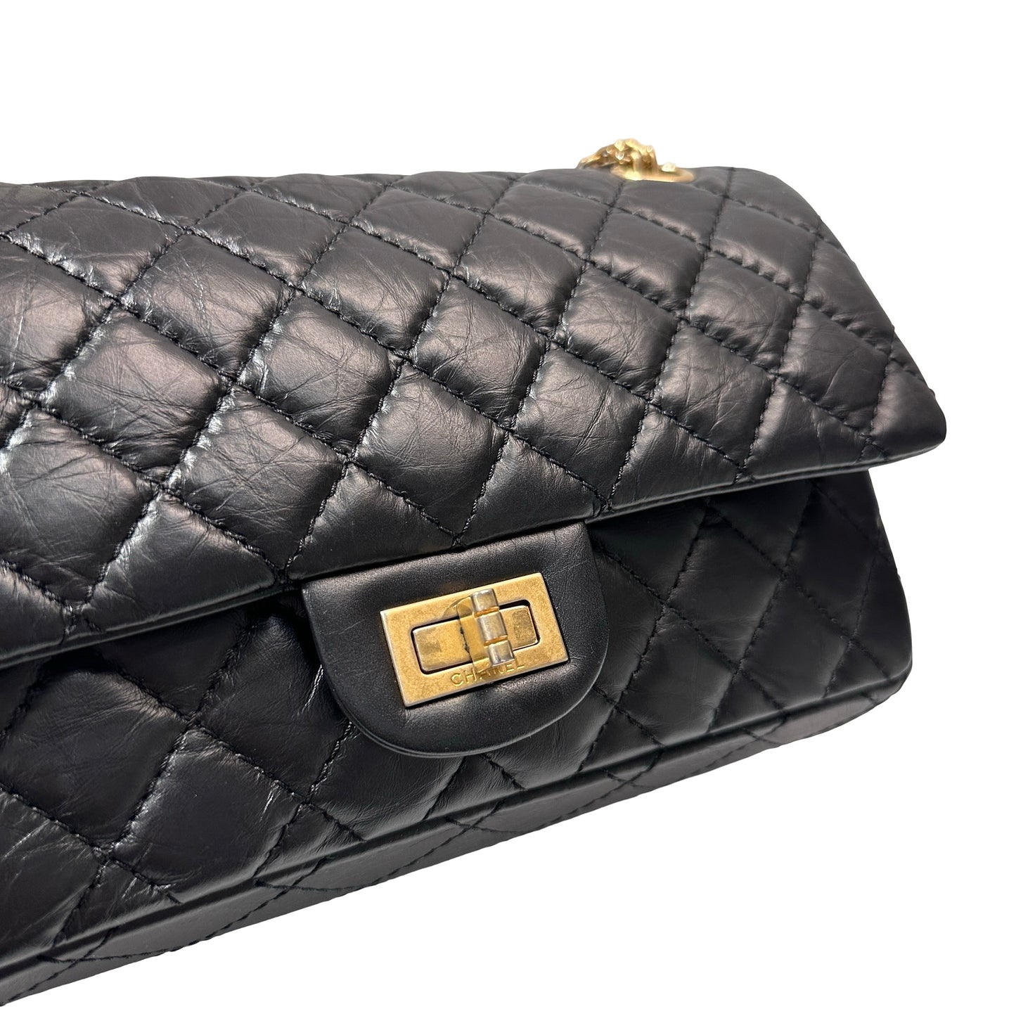 CHANEL Chain Shoulder Bag