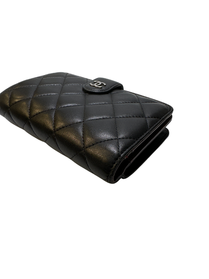 CHANEL Matelasse Lambskin Matelasse Long Wallet Black