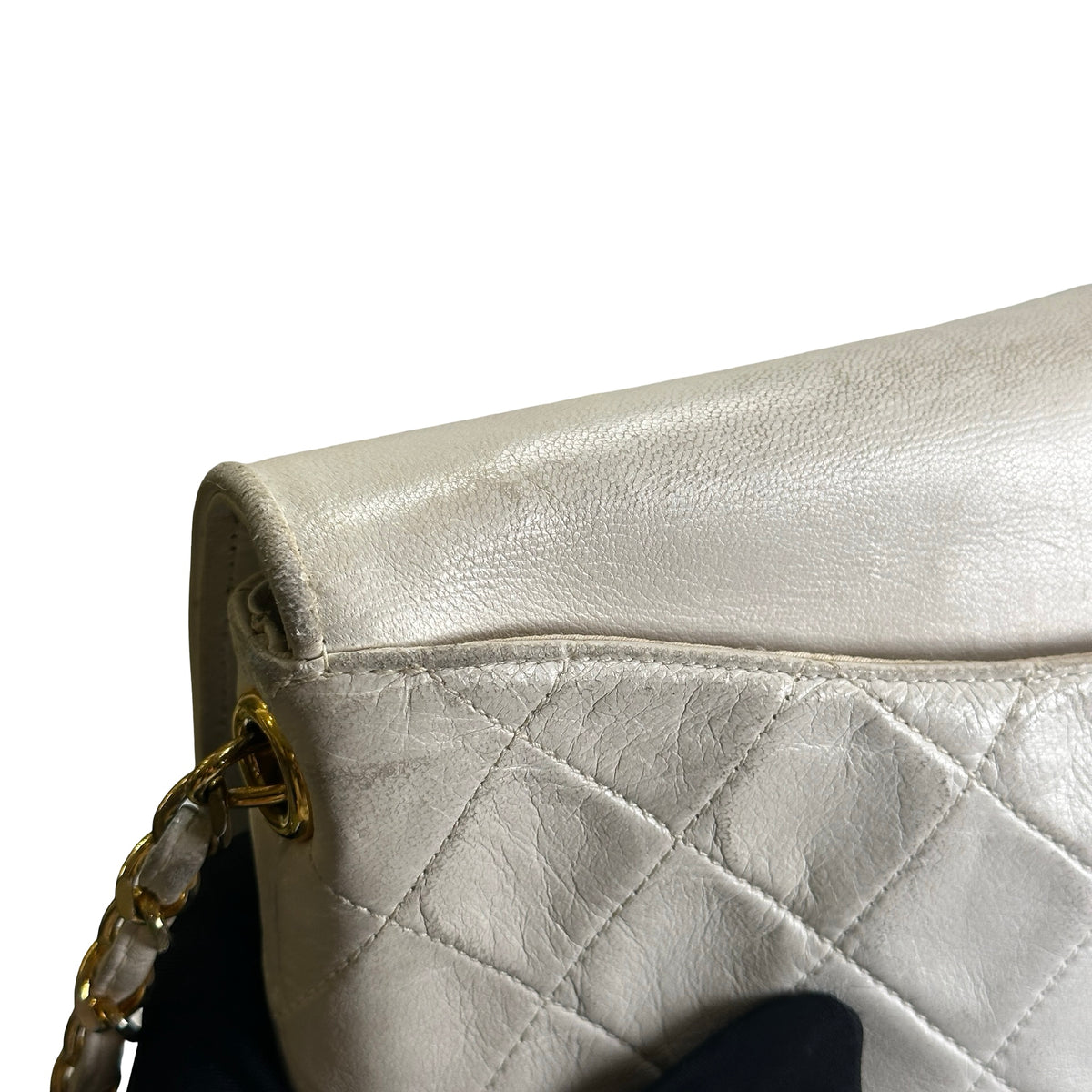 Used CHANEL Quilted Leather Quilted Flap Bag Handbags White GHW