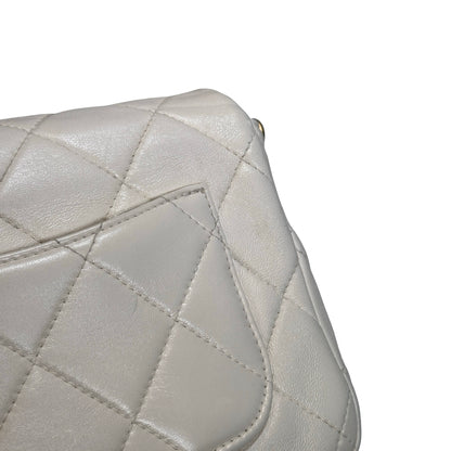 Used CHANEL Quilted Classic Flap Chain Shoulder Bag White